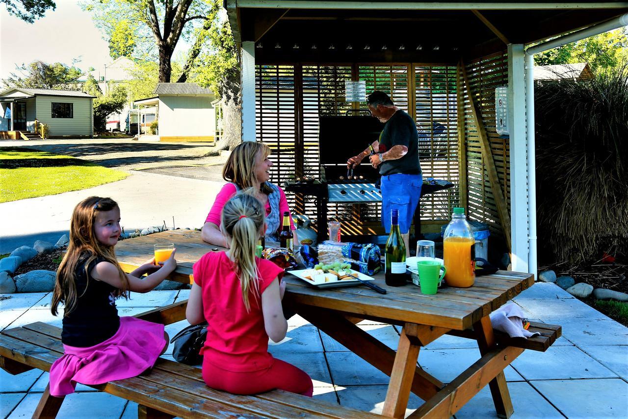 Geraldine Top 10 Holiday Park מראה חיצוני תמונה